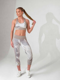 LATTE PRINT ELLE CAPRI | Performance Compression Leggings with Pockets