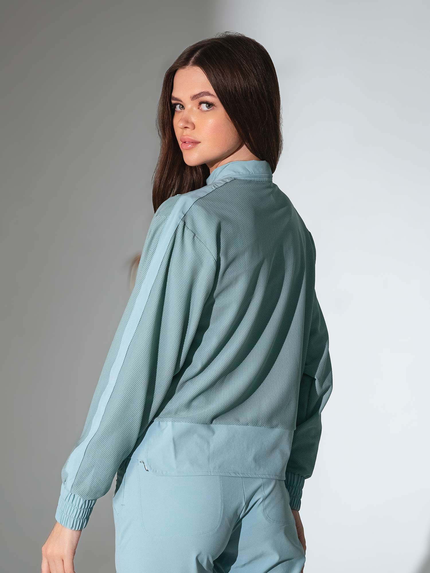 BAILA Mesh Half Zip Pullover | Technical Athletic Top with Pockets Tops - inPhorm NYCVERIDIAN