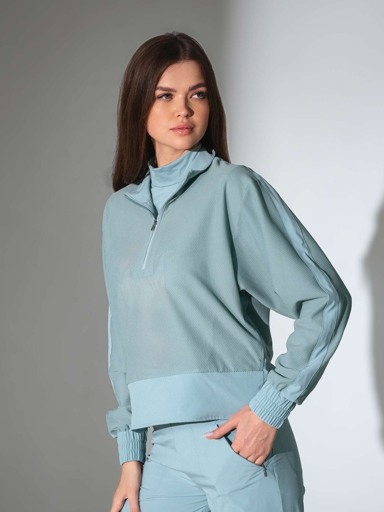 BAILA Mesh Half Zip Pullover | Technical Athletic Top with Pockets Tops - inPhorm NYCVERIDIAN