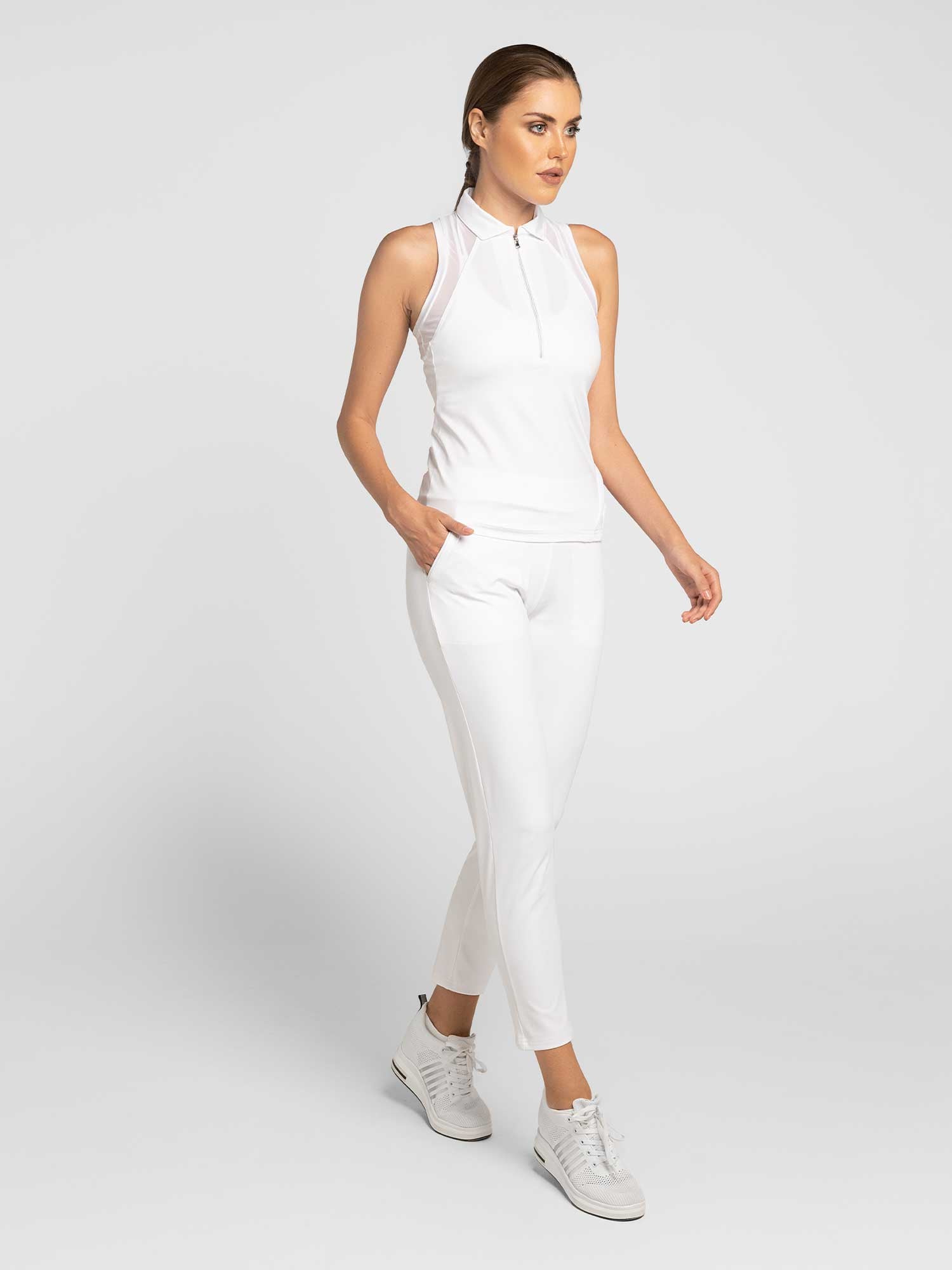 Stylish Women's Golf Pants - Fitted Design with Moisture-Wicking - White