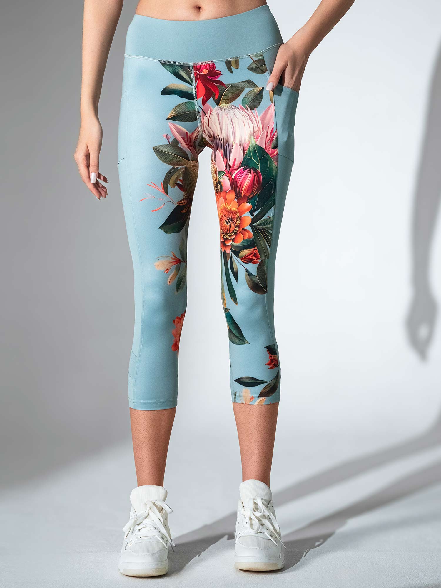 VIRIDIAN FLORAL PRINT ELLE CAPRI | Performance Compression Leggings with Pockets - inPhorm NYCVERIDIAN PRINT
